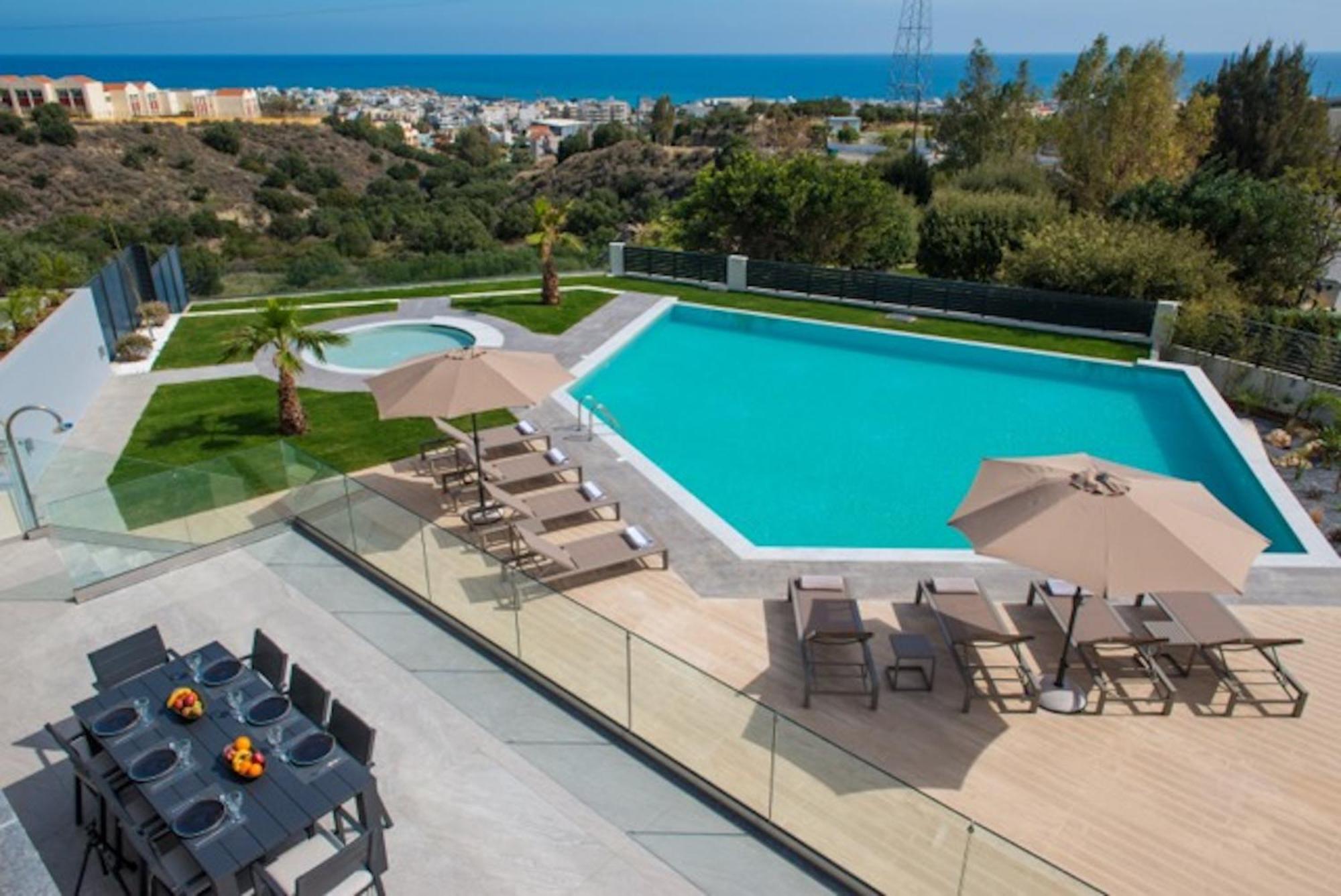 Orama Luxury Villa 4 Bedrooms With Private Pool Hersonissos  Bagian luar foto